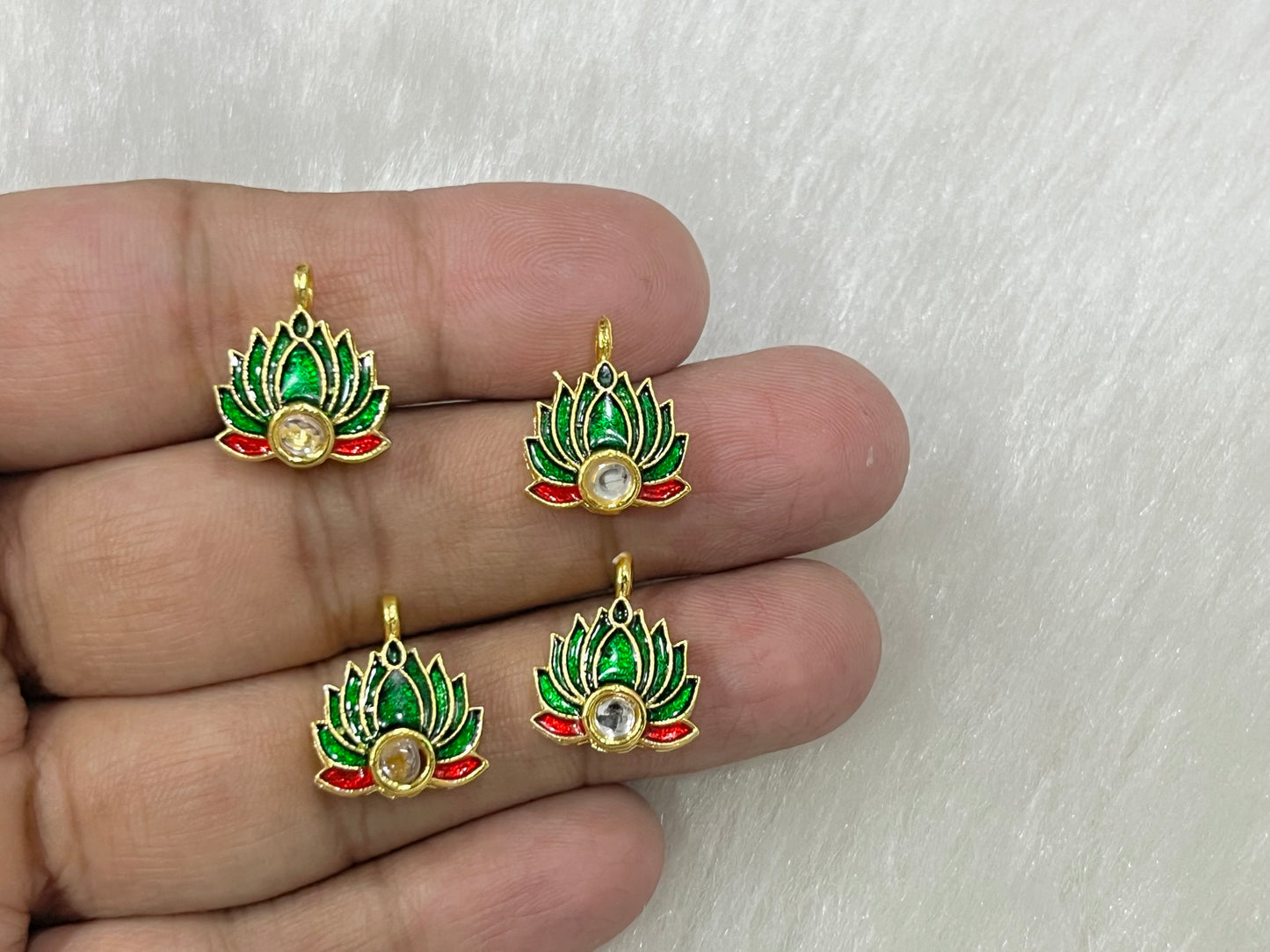 Meenakari Kundan (AGMK138)(13 mm)(12 Pcs)