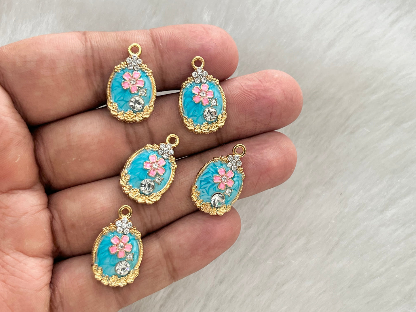 Luxury Charms (AGWS322) (5 Pcs) (20 mm)