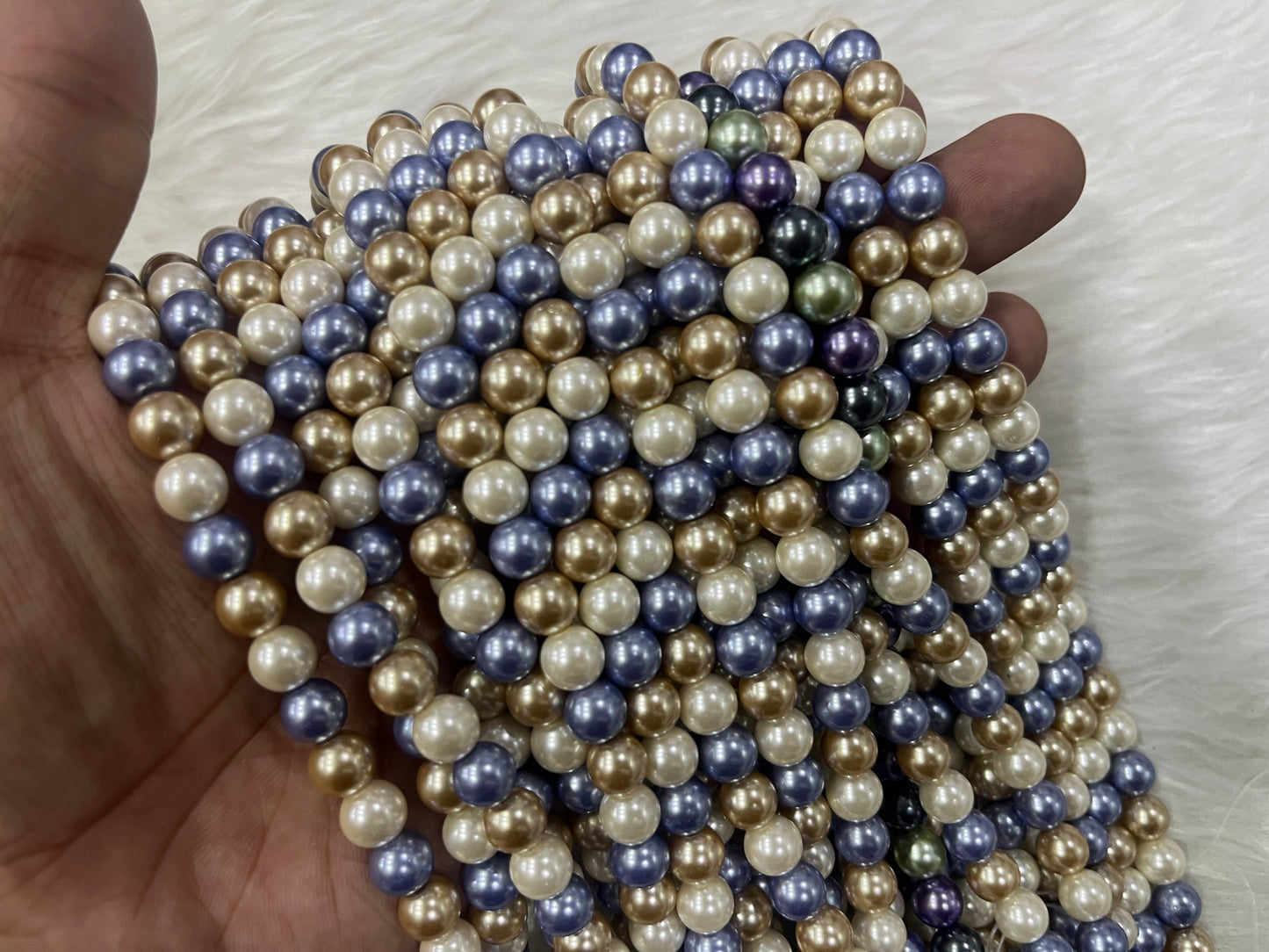 AAA Shell Pearls (8 mm) (Multicolour)