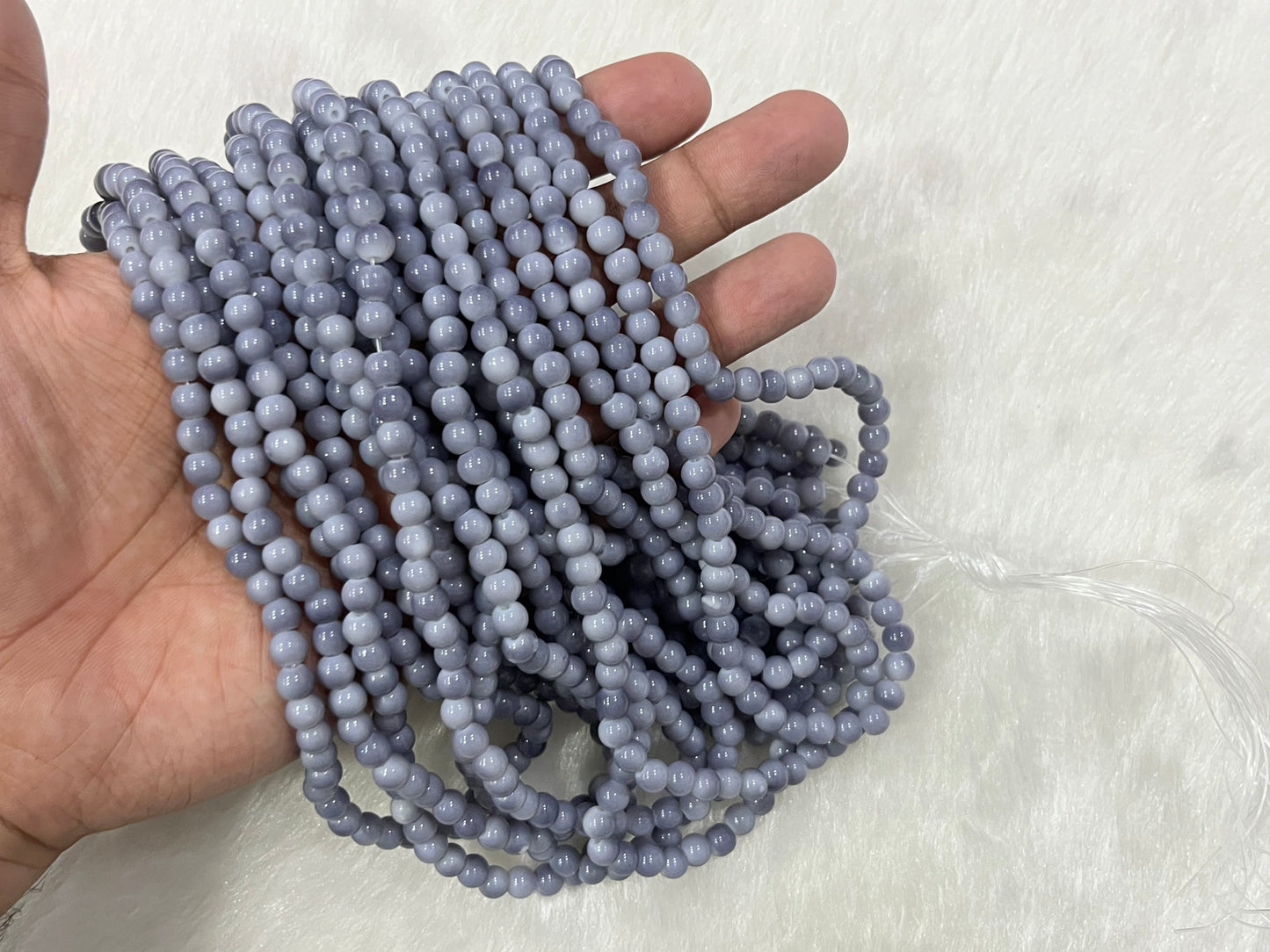 Oapque Glass Beads (6 mm)