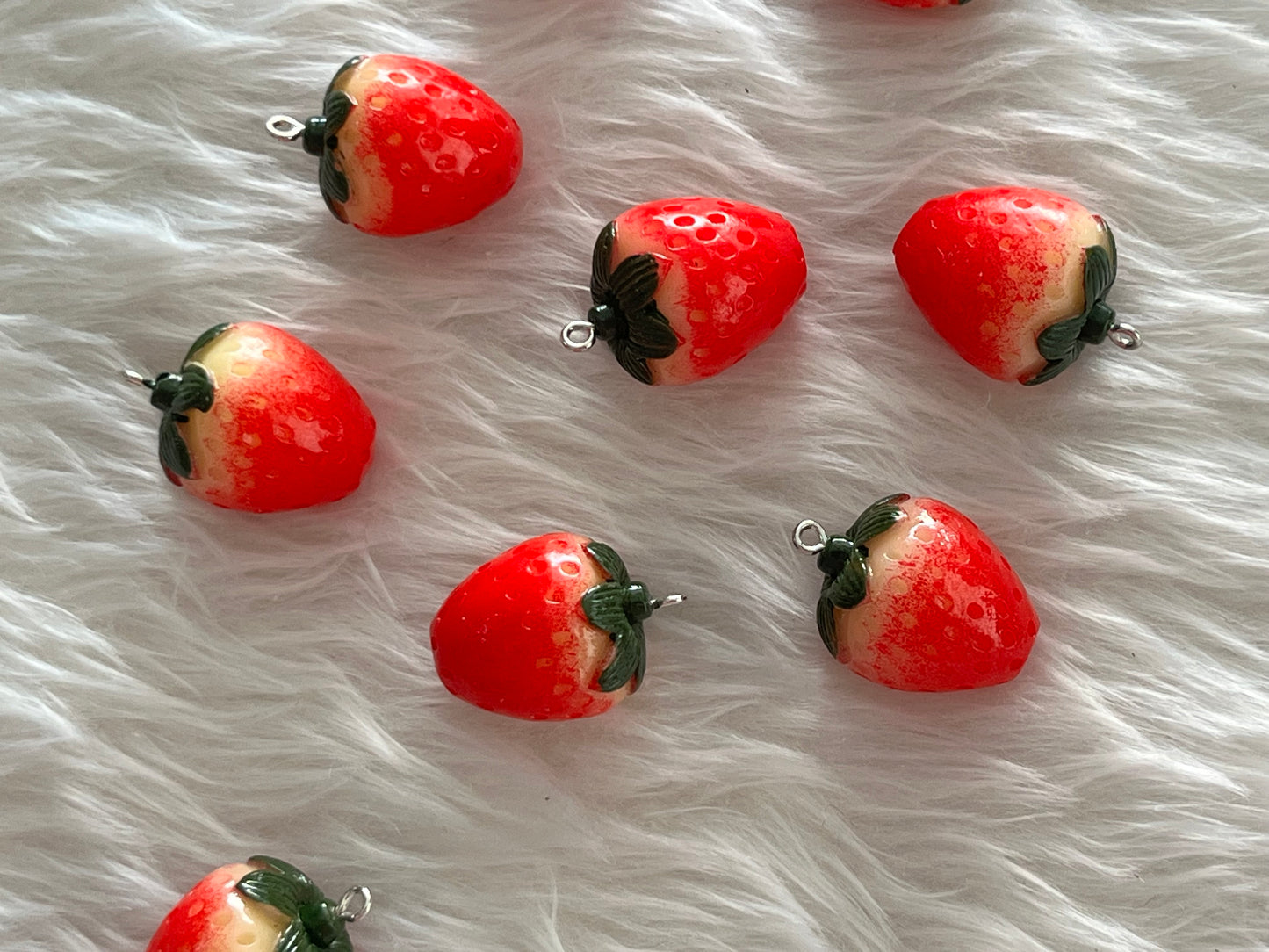 Strawberry Charms (5 Pcs)