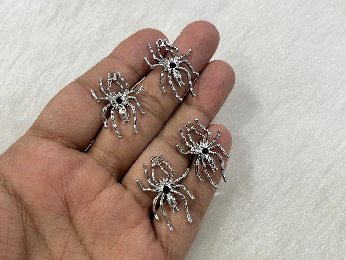 Silver Spiders (AGWS233) (Single Piece)