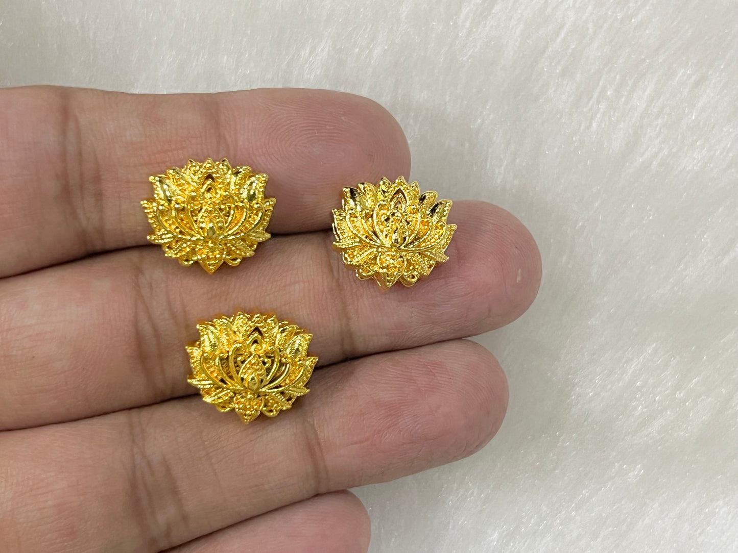 Meenakari Kundan (AGMK141)(16 mm)(12 Pcs)