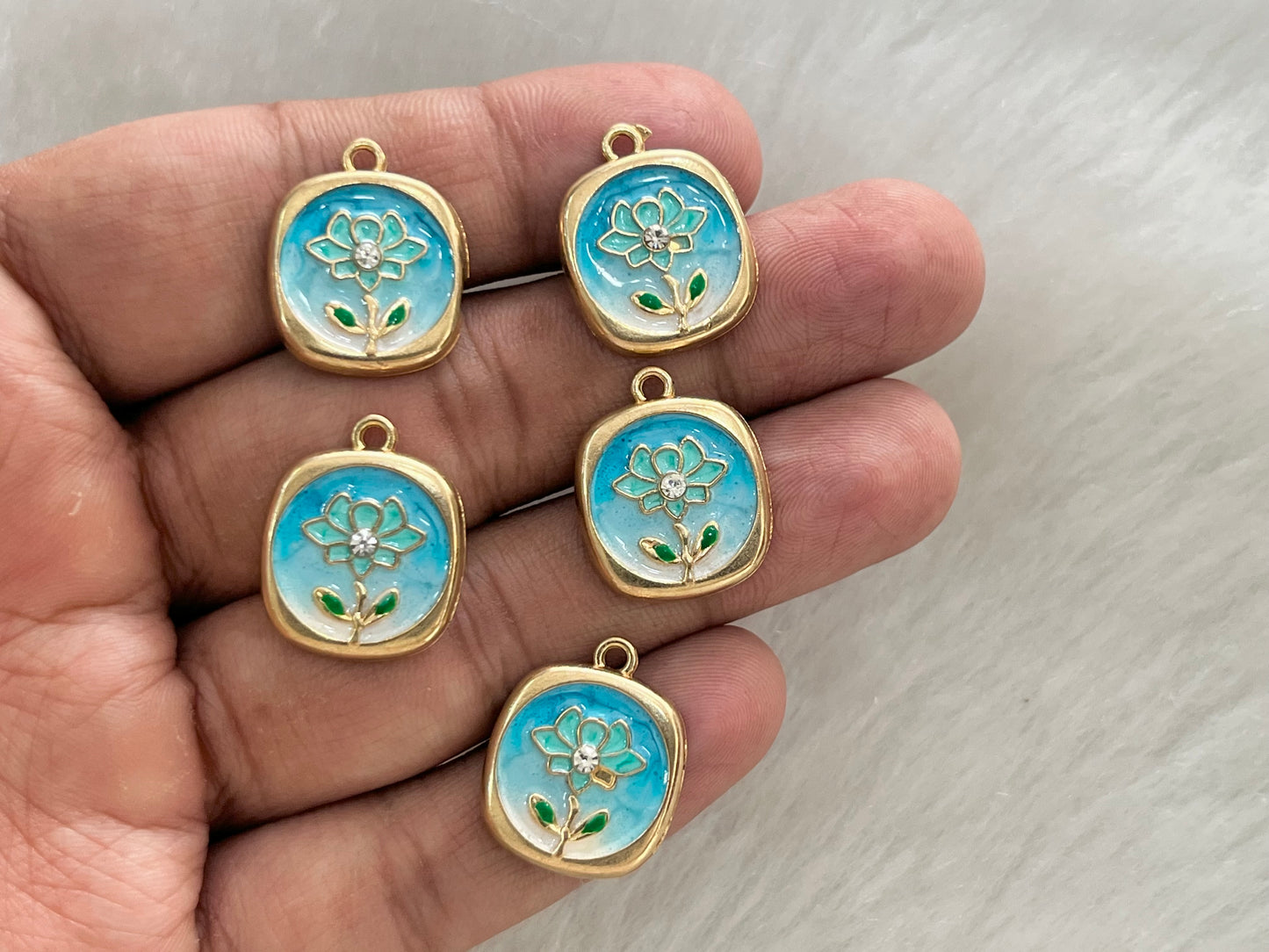Luxury Charms (AGWS300) (5 Pcs) (20 mm)