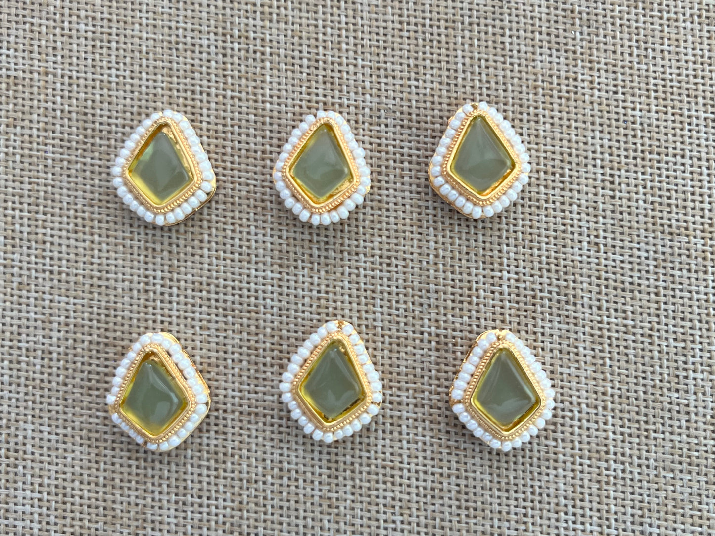 Monalisa Kundan (Kite) (19 mm) (AGMK87)