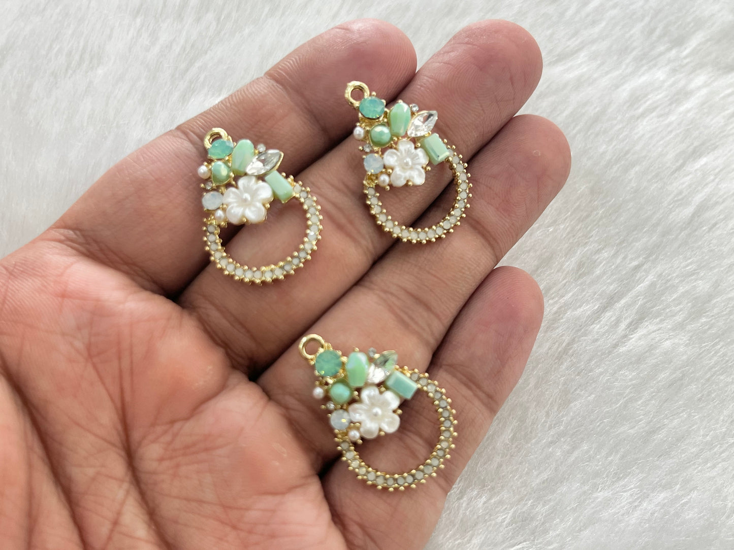 Luxury Charms (AGWS290) (5 Pcs) (30 mm)