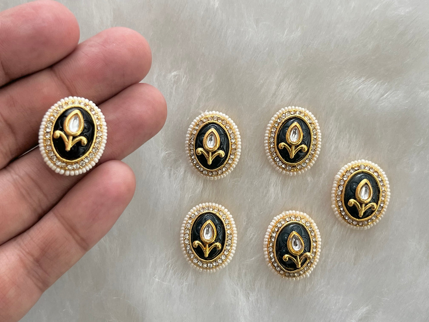 Meenakari Kundan (Oval) (22 mm) (AGMK106) (6 Pcs)
