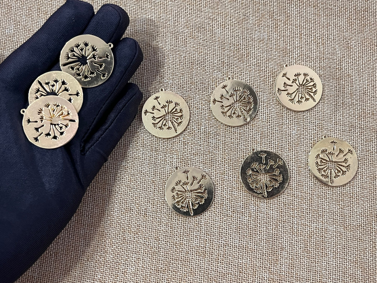 Luxury Charms (AGWS28) (30 mm) (5 Pcs)