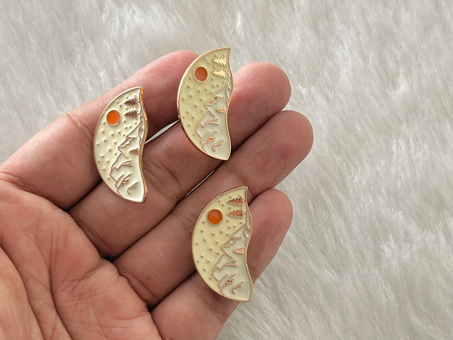 Enamel Broaches (Single Piece) (Anti-tarnish) (EB23)
