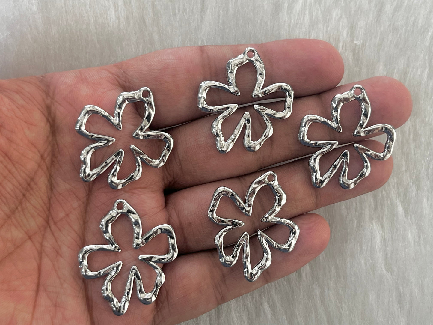 Luxury Charms (AGWS366) (Single Piece) (35 mm)