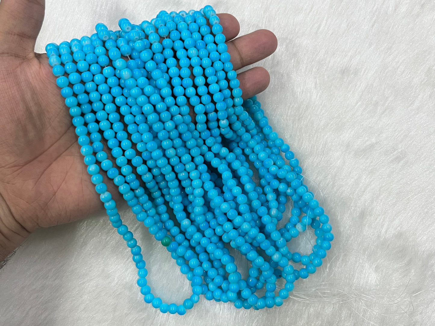 Oapque Glass Beads (6 mm)