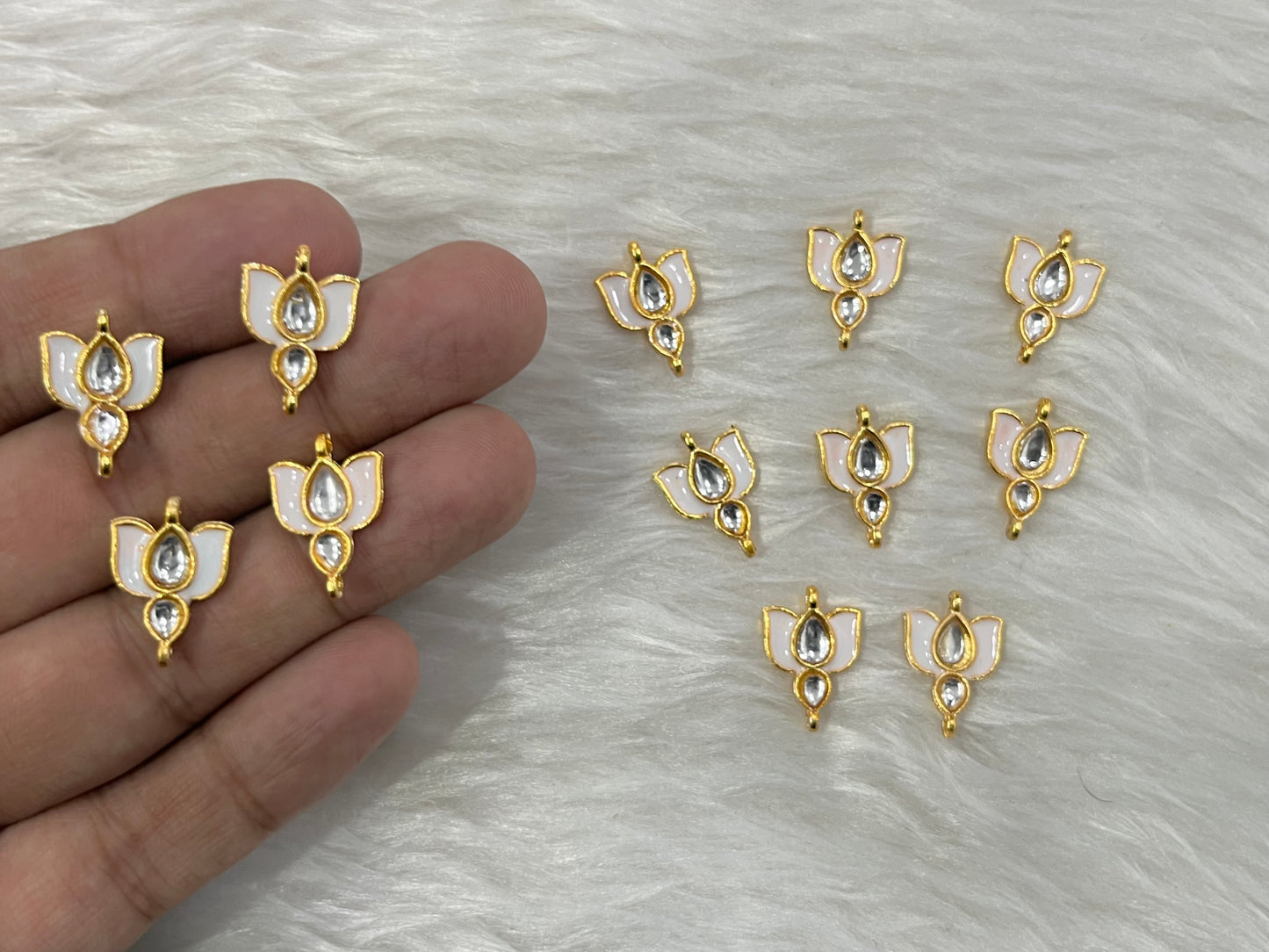 Meenakari Kundan (Lotus) (18 mm) (AGMK94)(12 Pcs)
