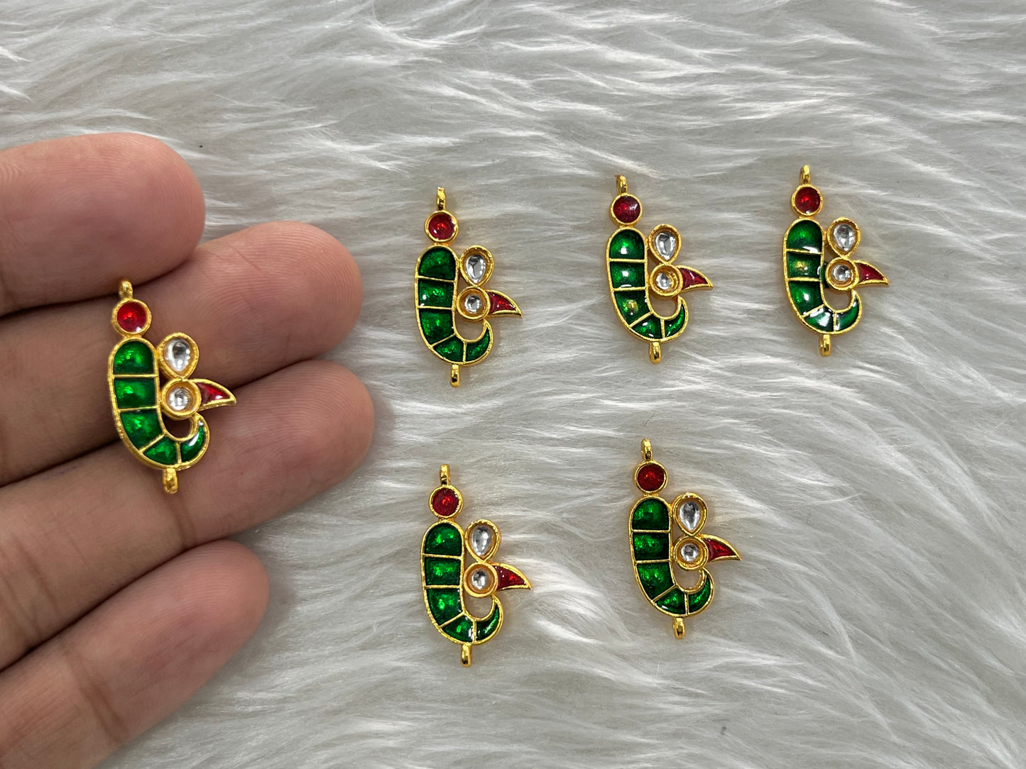 Meenakari Kundan (Peacock) (25 mm) (AGMK93) (6 Pcs)