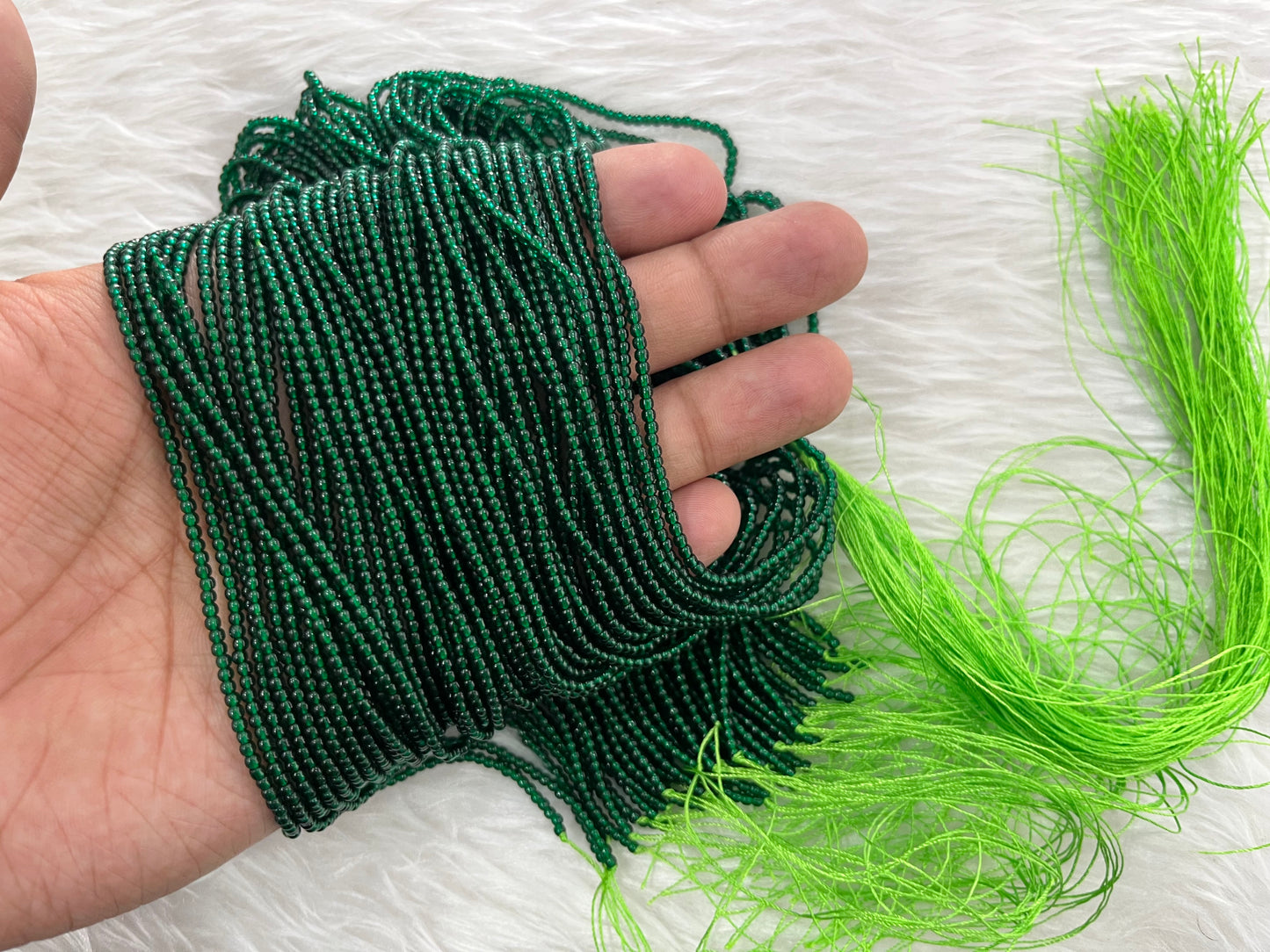 Lassiya Beads (2 mm)