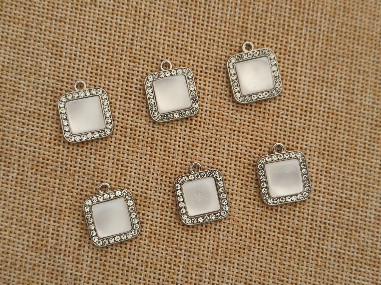 Luxury Charms (AGWS159) (15 mm) (5 Pcs)