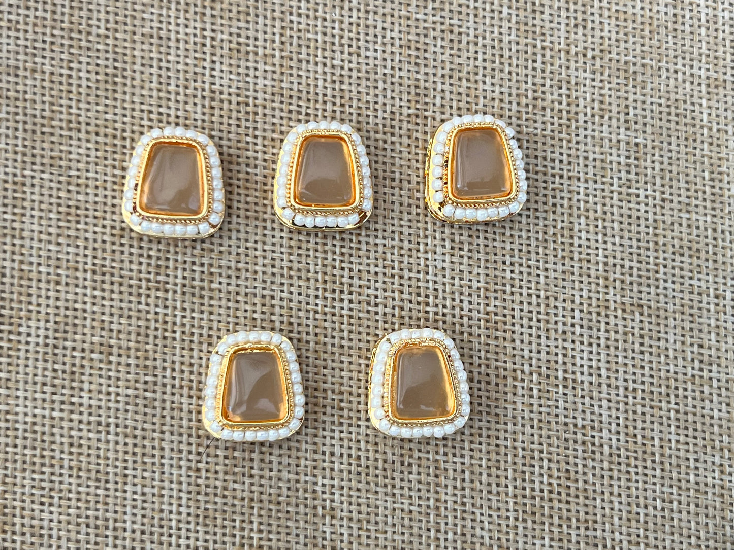Monalisa Kundan (Trapezium) (19 mm) (AGMK84)