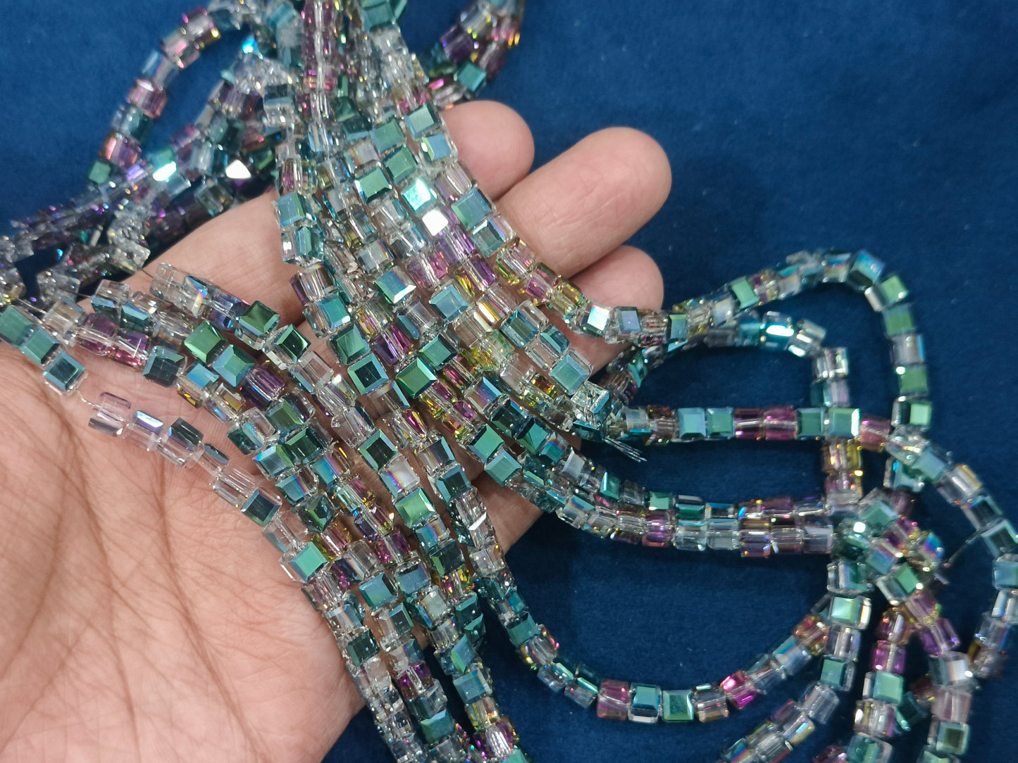 Fancy Crystals (AGFC69) (4x4 mm) (90 Pcs)
