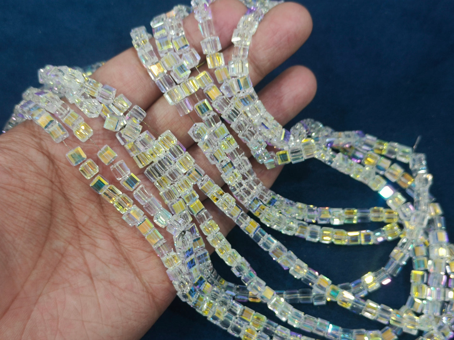 Fancy Crystals (AGFC68) (4x4 mm) (90 Pcs)
