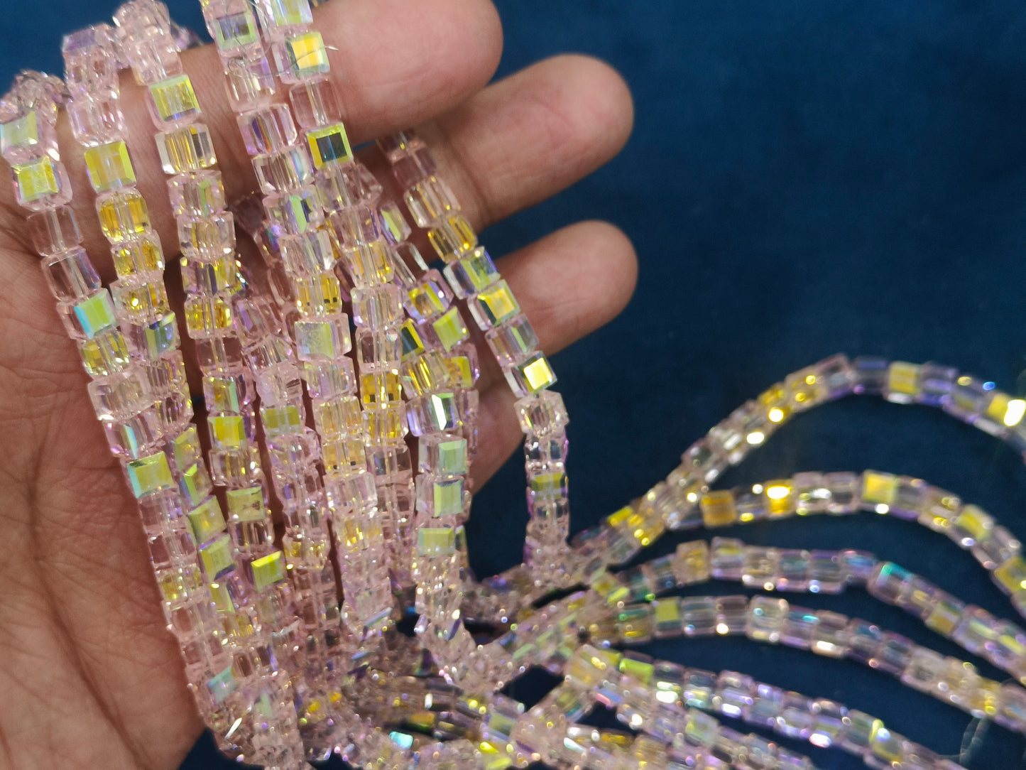 Fancy Crystals (AGFC67) (4x4 mm) (90 Pcs)