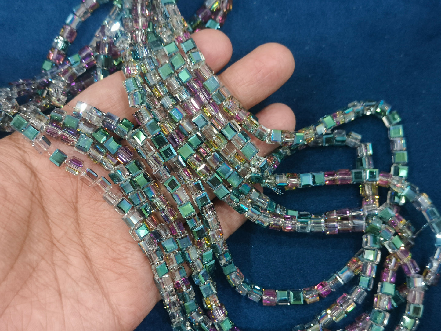 Fancy Crystals (AGFC69) (4x4 mm) (90 Pcs)
