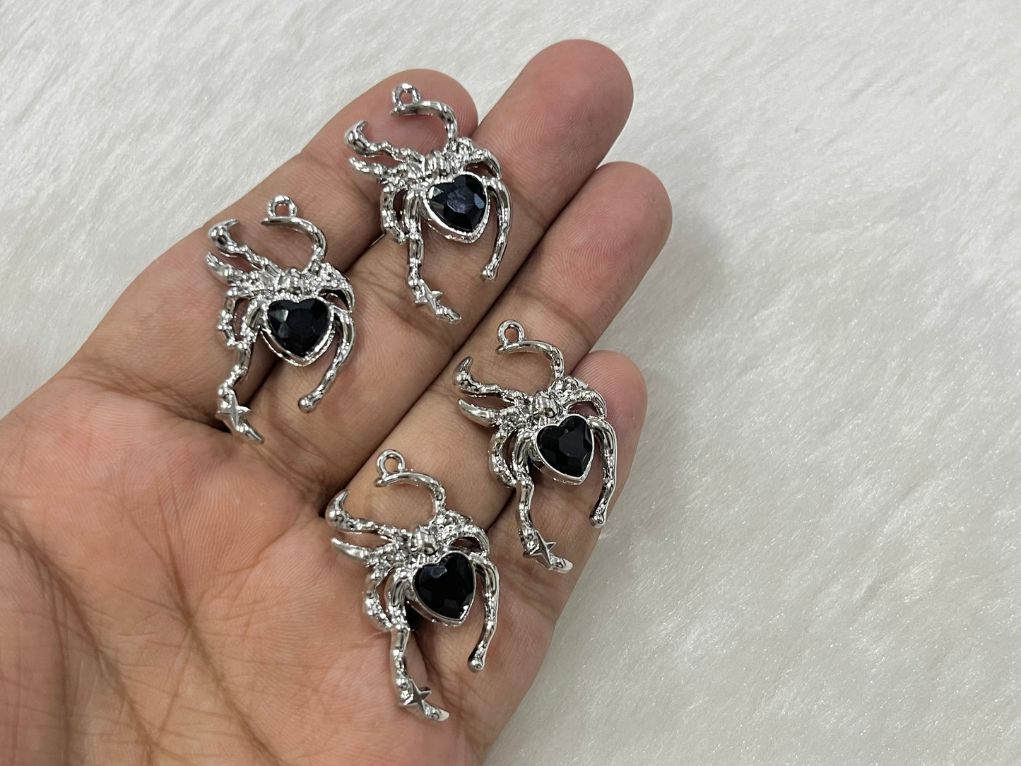 Black Spider (AGWS243) (Single Piece)