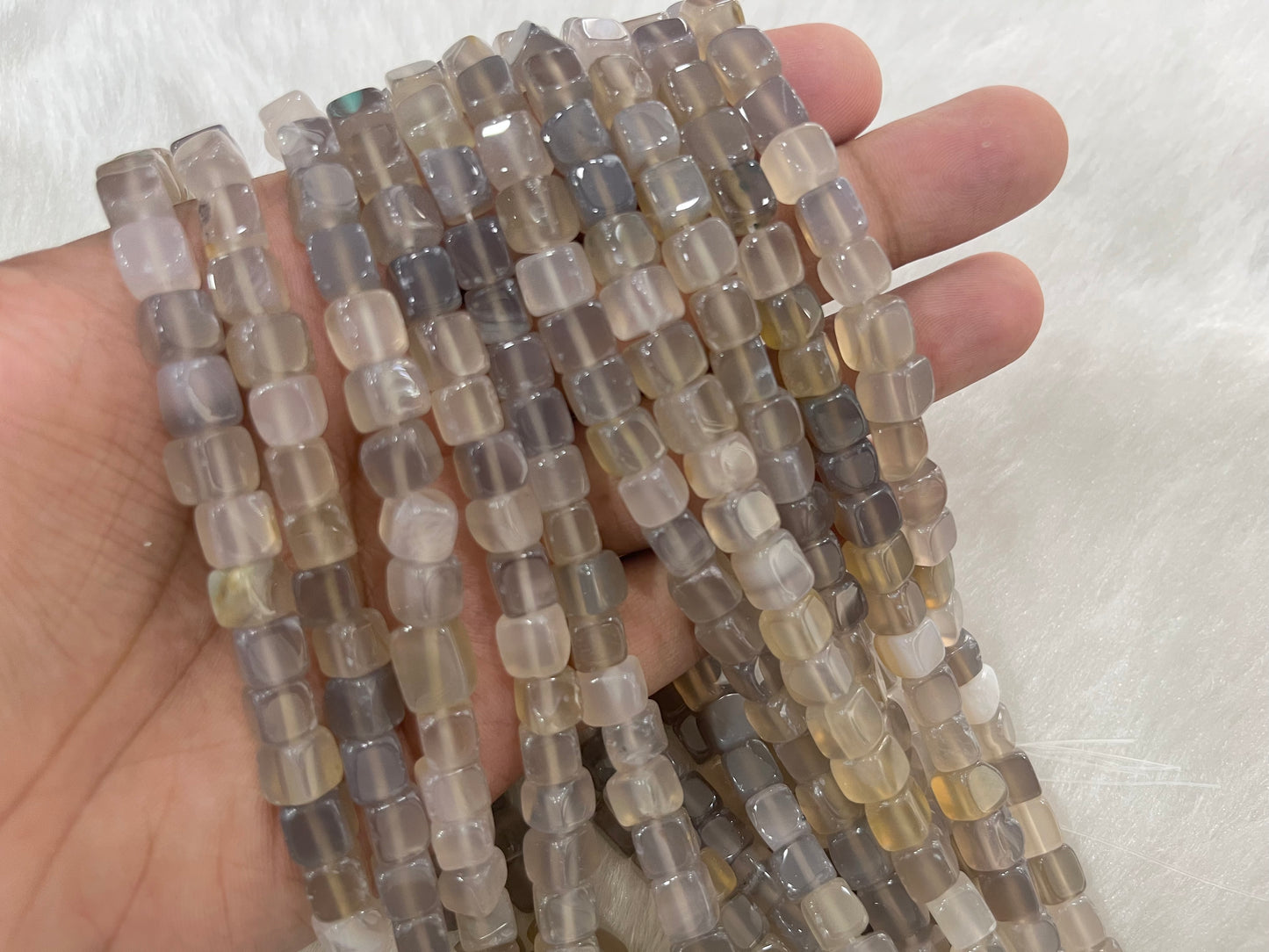 Brazilian Agate Beads (8x8 mm)