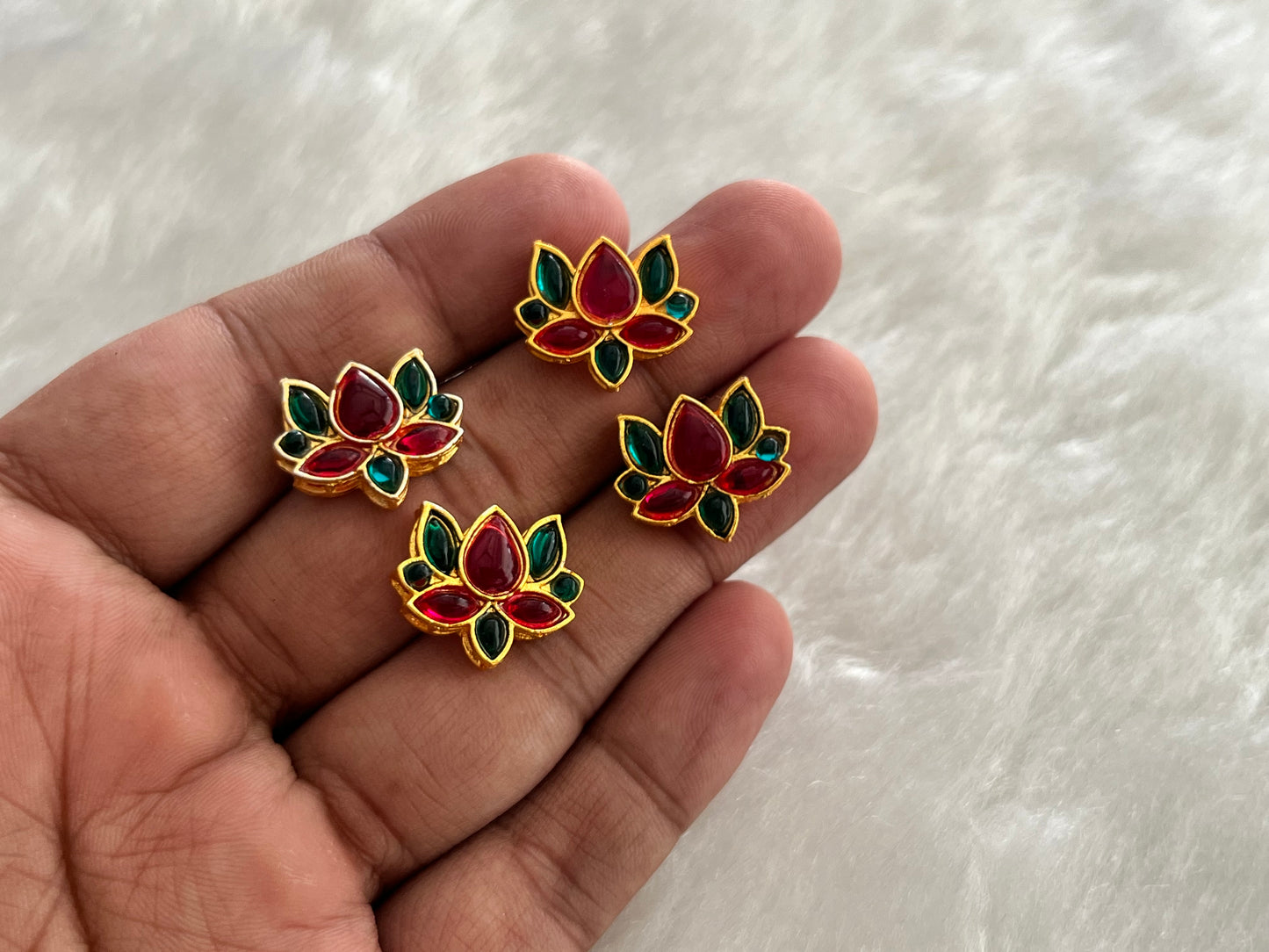 Meenakari Kundan (AGMK121)(20 mm)(6 Pcs)