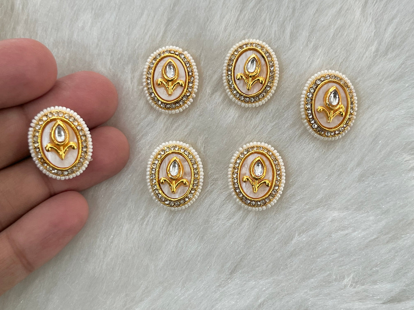 Meenakari Kundan (Oval) (22 mm) (AGMK108) (6 Pcs)
