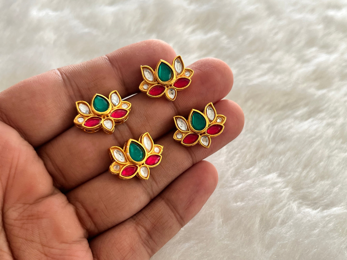 Meenakari Kundan (AGMK121)(20 mm)(6 Pcs)