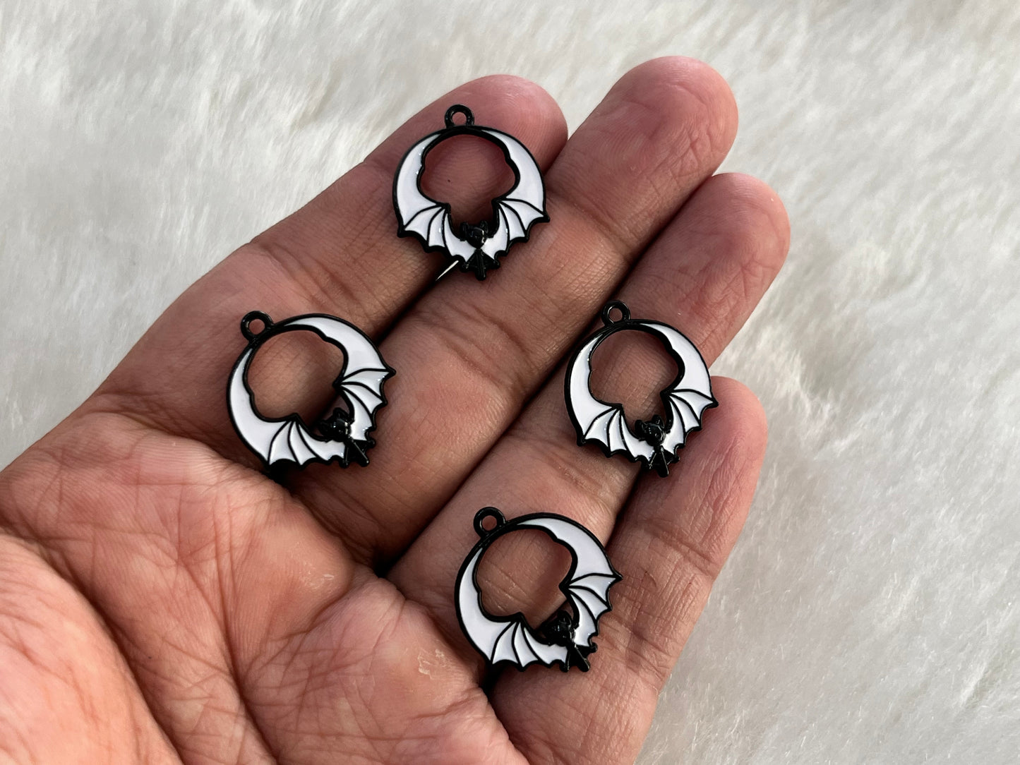 Gothic Charms (AGWS270) (Single Piece)(20 mm)