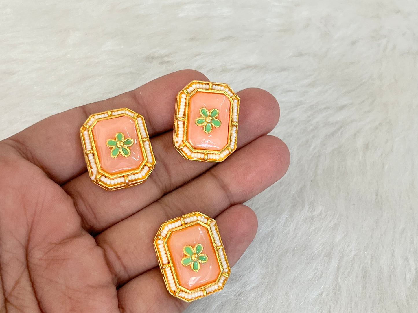 Meenakari Kundan (AGMK122)(20 mm)(6 Pcs)