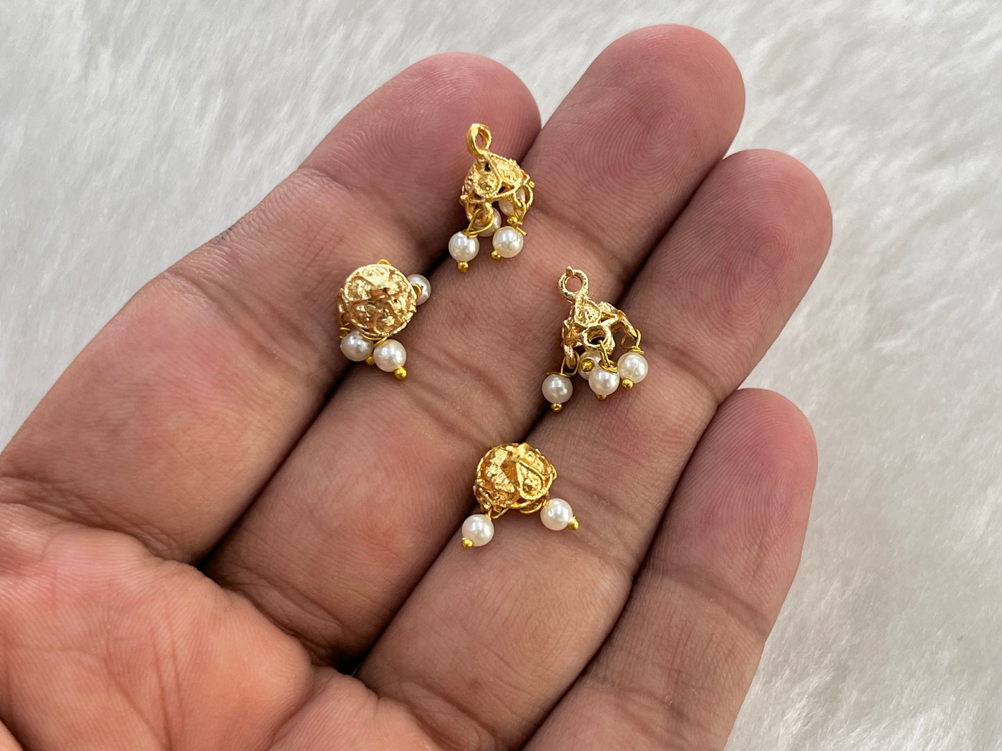 Golden Jhumkas (AGMK128)(10 mm)(1 Pair)