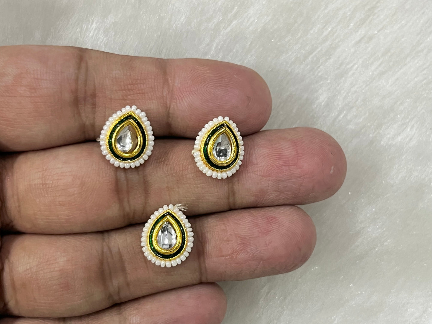 Meenakari Kundan (AGMK138)(13 mm)(12 Pcs)