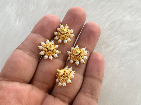 Golden Jhumkas (AGMK134)(15 mm)(1 Pair)