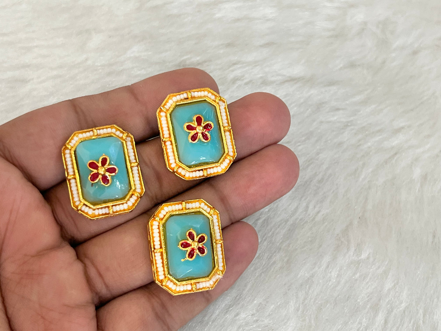 Meenakari Kundan (AGMK122)(20 mm)(6 Pcs)