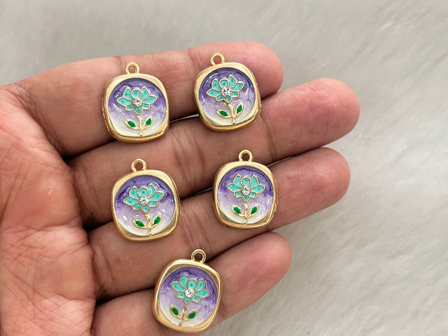 Luxury Charms (AGWS302) (5 Pcs) (20 mm)