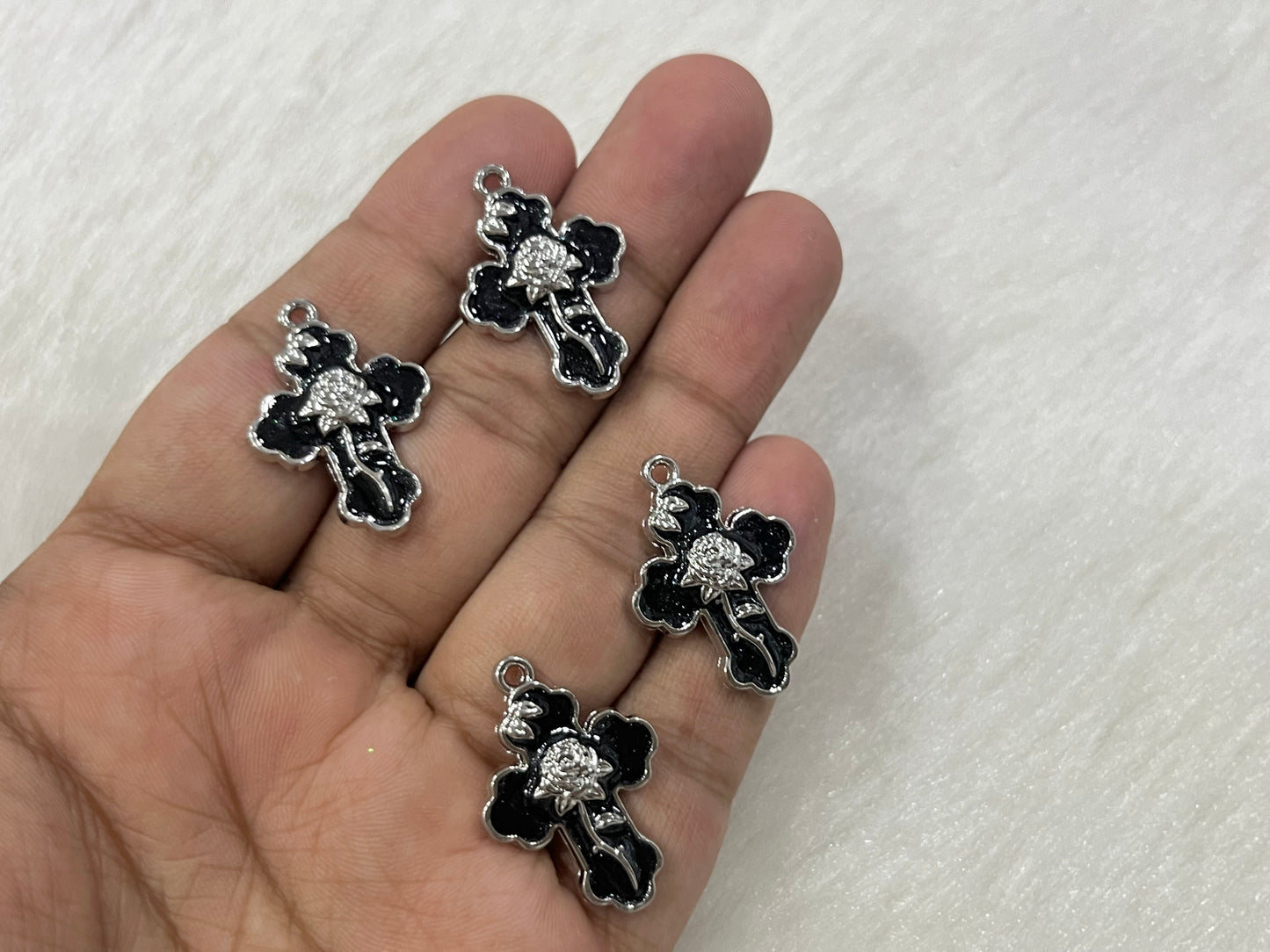 Black Rose Crosses (AGWS238) (Single Piece)