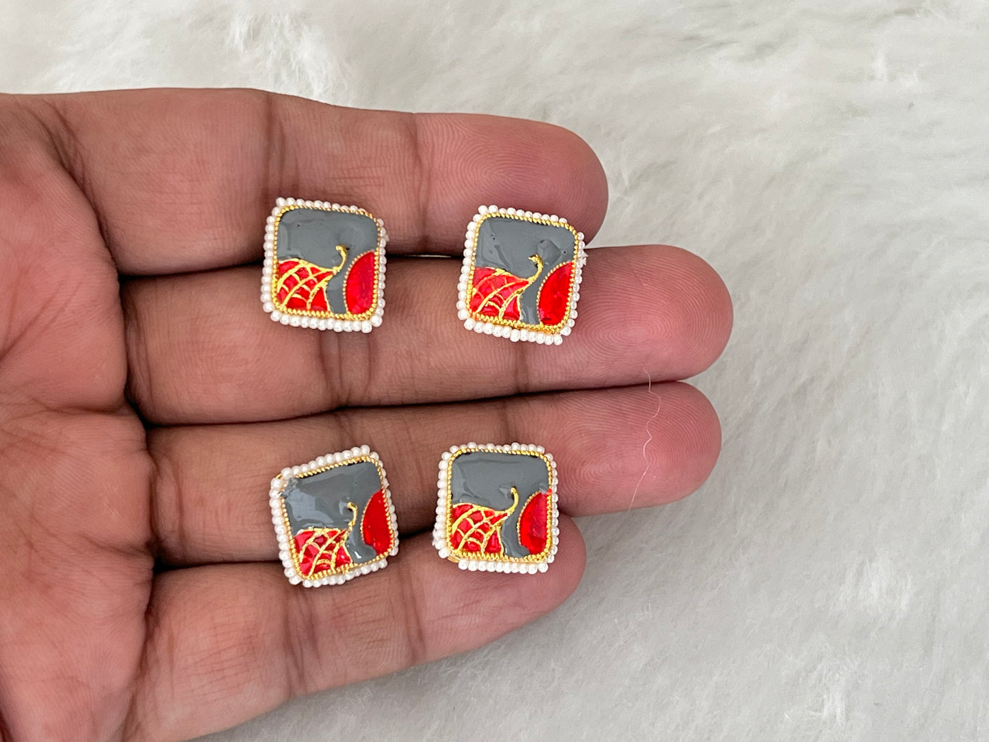 Meenakari Kundan (AGMK113)(15 mm)(12 Pcs)