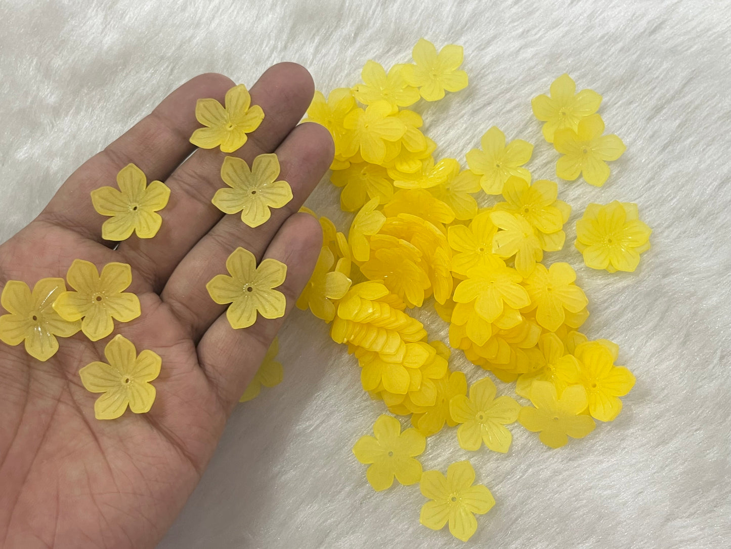 Acrylic Flowers (50 grams) (Yellow)