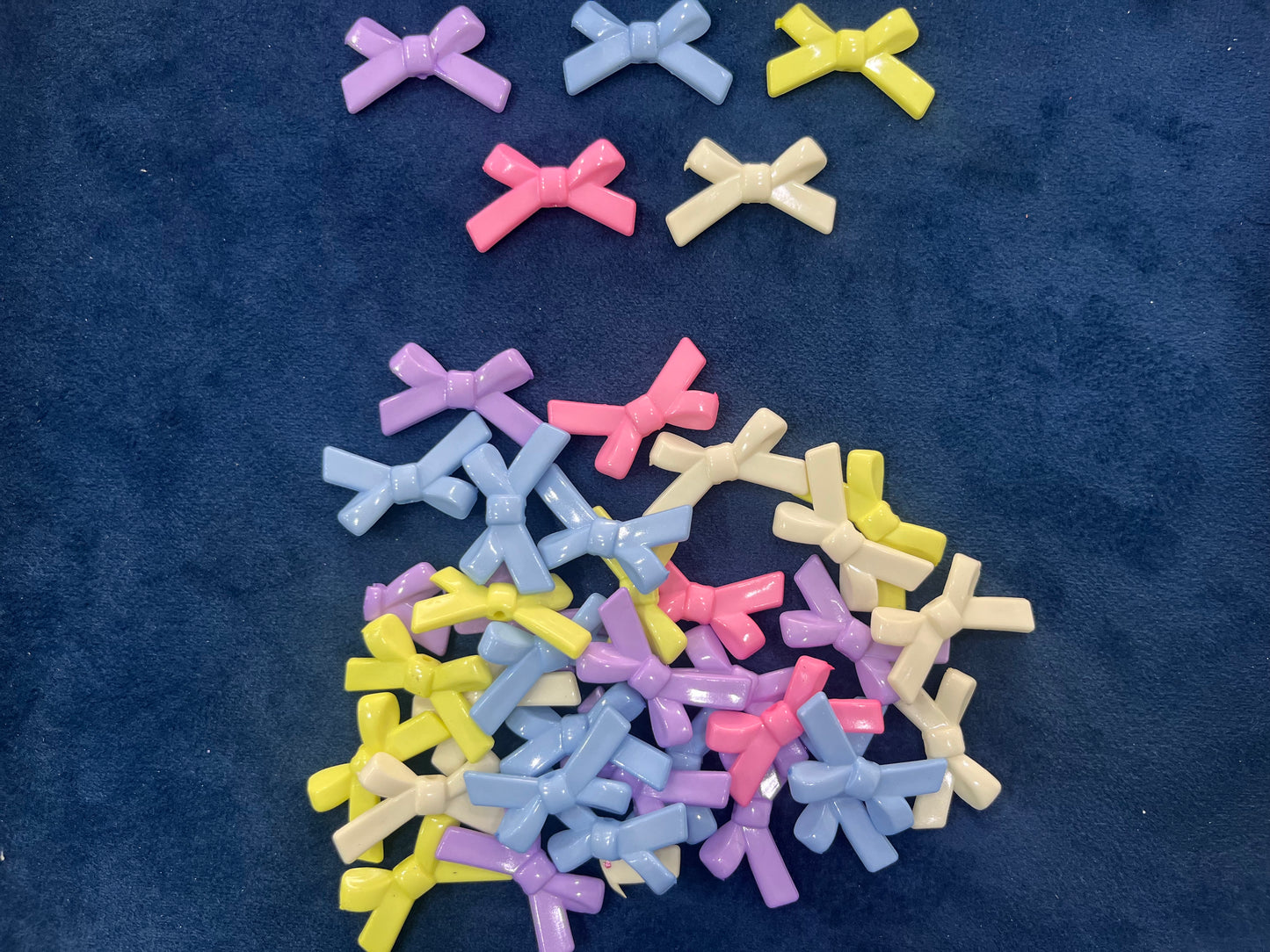 Opaque Bows (50 grams)