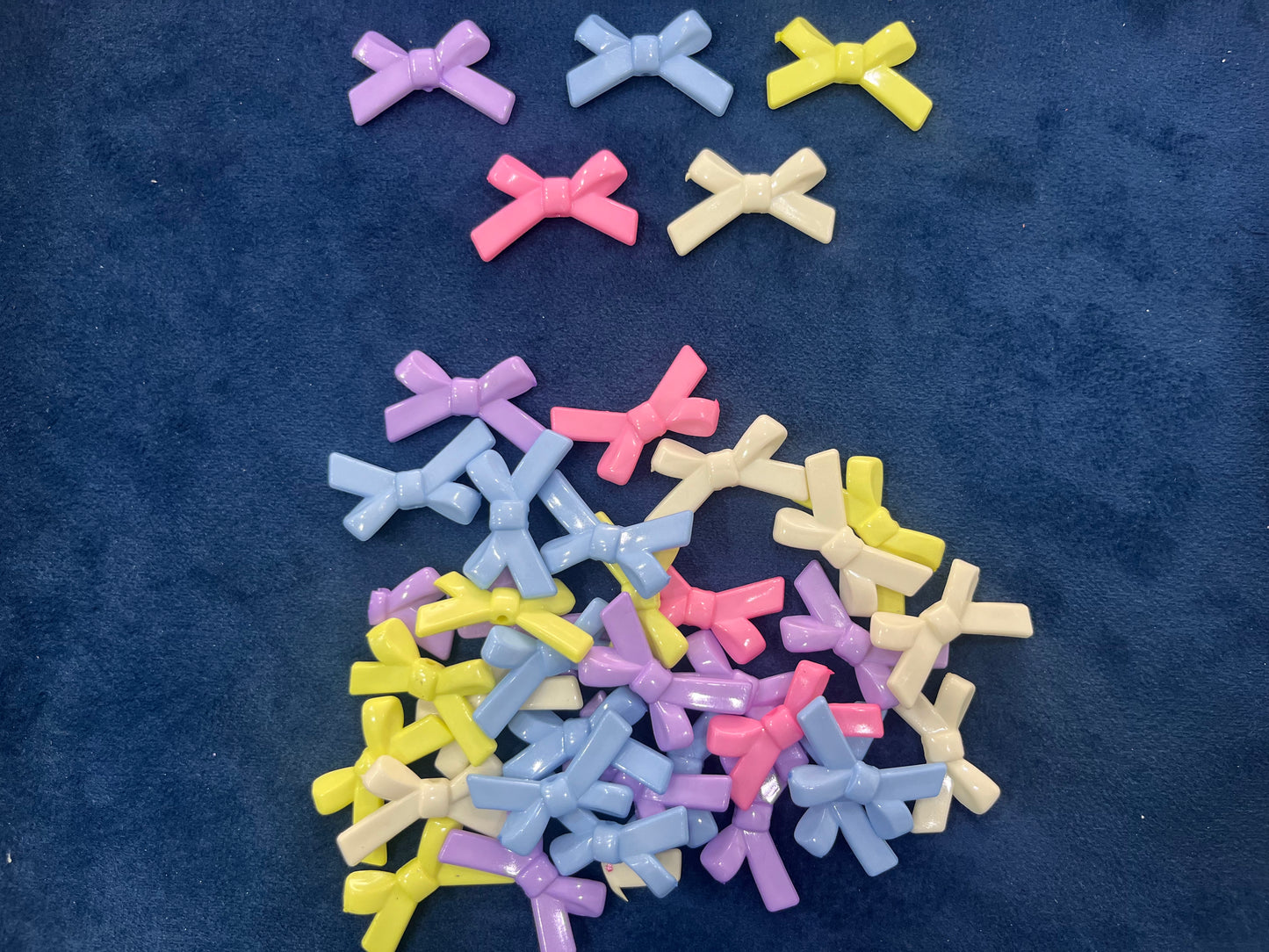 Opaque Bows (50 grams)