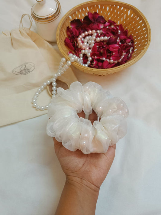 Organza Pearl Scrunchies (White)