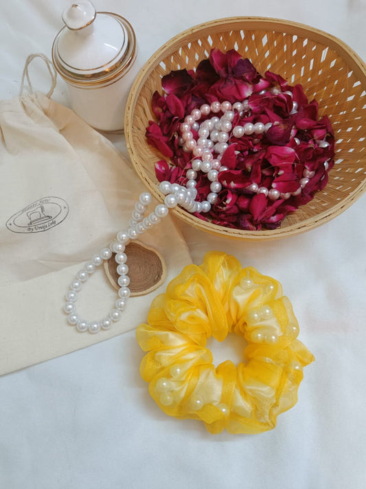 Organza Pearl Scrunchies (Yellow)